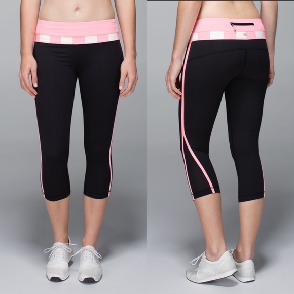 Lululemon Up The Pace Crop Leggings Black Steep Stripe Bleached Coral Size 4 - Picture 1 of 9